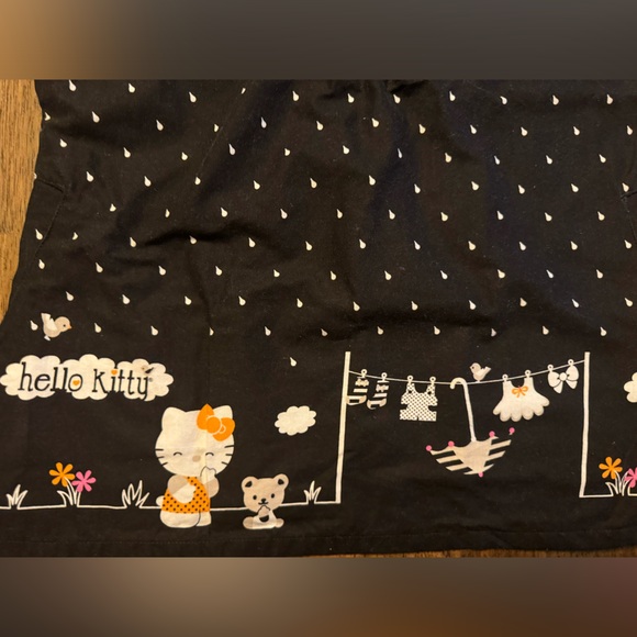 HELLO KITTY Sanrio smocked scrub top black polka dot - Picture 3 of 4